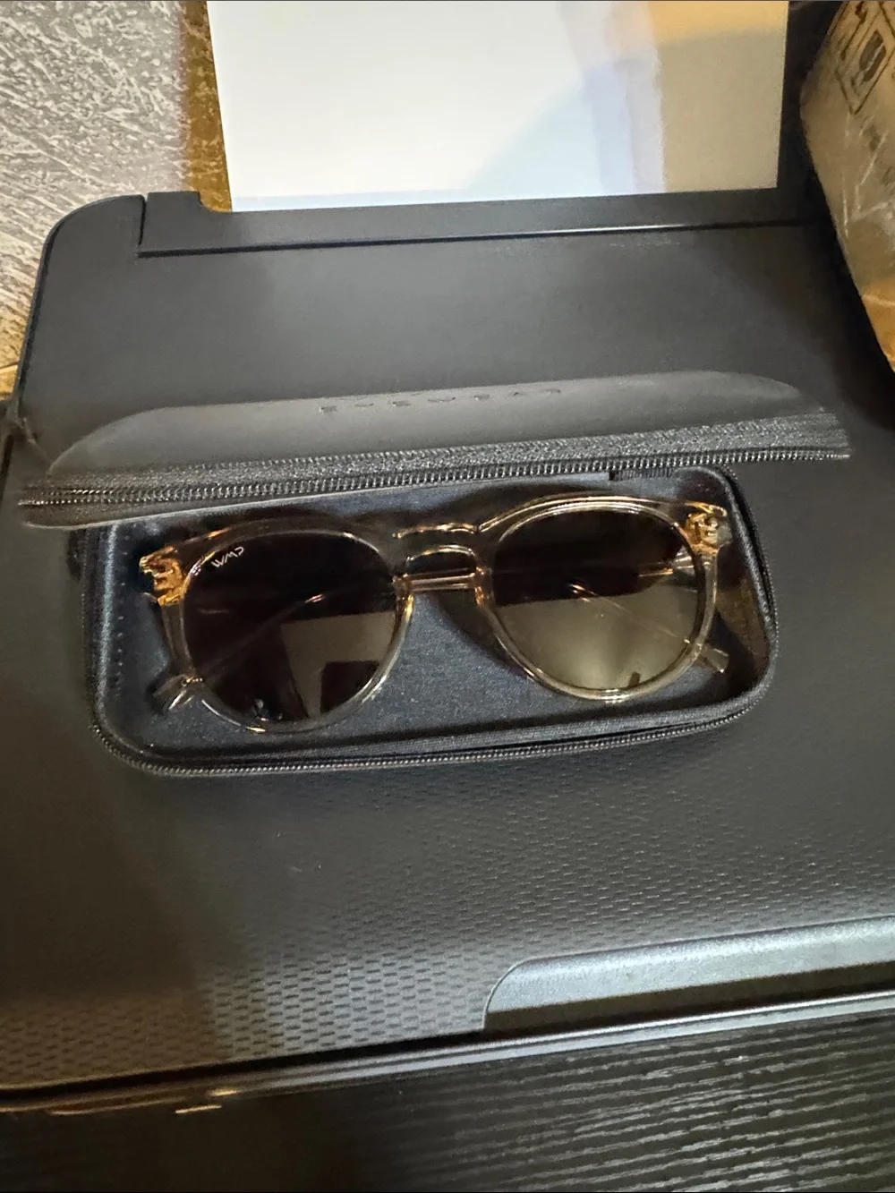 WMP Eyewear Tate Round Sunglasses in Light Crystal Brown